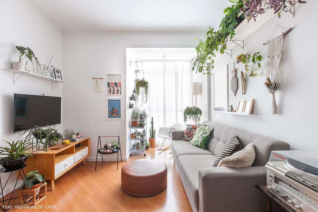 Como decorar salas de estar pequenas com estilo e praticidade