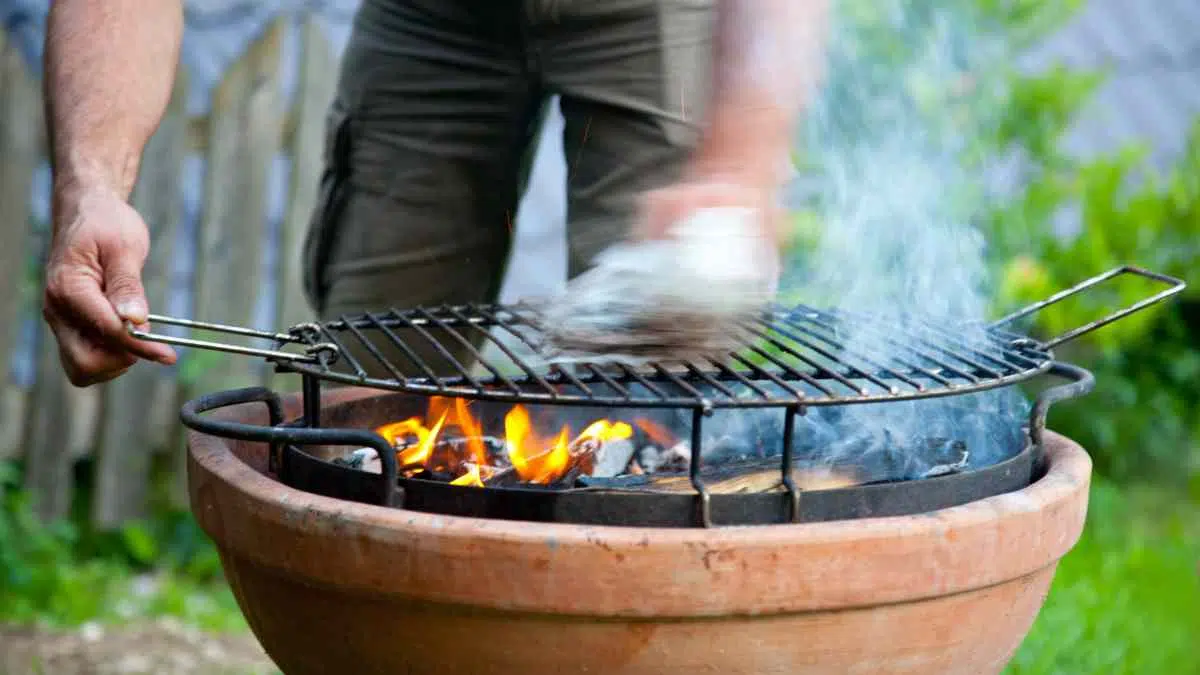 Incrível! Descubra Como Limpar Churrasqueira e Garantir o Melhor BBQ de Todos os Tempos!